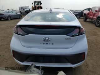 2020 Hyundai Ioniq SEL с VIN KMHC85LC8LU197209, выставлен на аукционе Copart как лот 64211974 с пробегом 52 967 миль миль и Списание • Salvage title. История ставок и продаж доступна на DreamBid. Изображение 6.