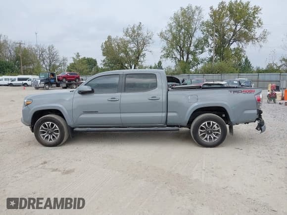 ✅ 2021 Toyota Tacoma SR5 • VIN: 3TMDZ5BN7MM105036 • Lot: 43059969. Wystawiony na IAAI z przebiegiem 49 348 mil. Bezpłatny archiwum sprzedaży aukcyjnych z USA i szczegółowy raport historii pojazdu na DreamBid. Zdjęcie 15.
