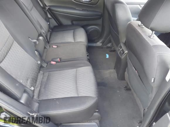 ✅ 2020 Nissan Rogue SV • VIN: JN8AT2MV2LW112060 • Lot: 43492867. Wystawiony na IAAI z przebiegiem 61 696 mil. Bezpłatny archiwum sprzedaży aukcyjnych z USA i szczegółowy raport historii pojazdu na DreamBid. Zdjęcie 8.