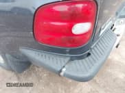 ✅ 1999 Ford F-150 • VIN: 1FTRX07W3XKC24438 • Lot: 41634802. Wystawiony na IAAI z przebiegiem Nie podano. Bezpłatny archiwum sprzedaży aukcyjnych z USA i szczegółowy raport historii pojazdu na DreamBid. Zdjęcie 11.