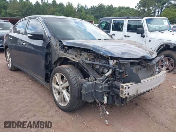 ✅ 2014 Nissan Altima SV • VIN: 1N4AL3AP4EC285161 • Lot: 42939844. Wystawiony na IAAI z przebiegiem 192 533 mil. Bezpłatny archiwum sprzedaży aukcyjnych z USA i szczegółowy raport historii pojazdu na DreamBid. Zdjęcie 1.