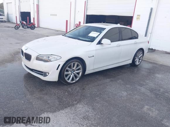 ✅ 2012 BMW 5 Series 535i • VIN: WBAFR7C50CC817064 • Lot: 43426693. Listed on IAAI with 178,958 mi. Free auction sales archive from the USA and detailed vehicle history report at DreamBid. Image 17.
