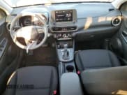 ✅ 2022 Hyundai Kona SEL • VIN: KM8K6CABXNU769299 • Лот: 75490853. Опубликован ранее на Copart с пробегом 25 666 миль. Бесплатный доступ к архиву аукционных продаж из США и подробный отчёт об истории автомобиля на DreamBid. Изображение 8.