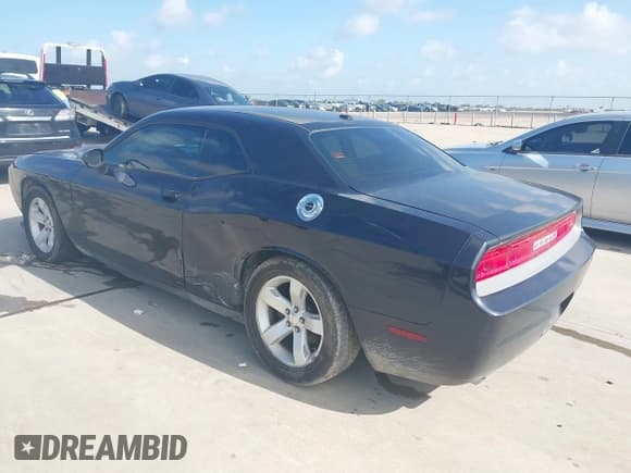 ✅ 2011 Dodge Challenger • VIN: 2B3CJ4DG5BH542655 • Lot: 42580474. Listed on IAAI with 250,322 mi. Free auction sales archive from the USA and detailed vehicle history report at DreamBid. Image 3.