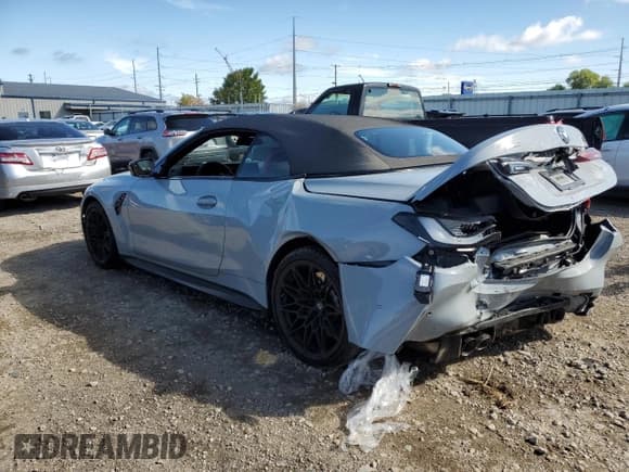 ✅ 2024 BMW M4 Competition xDrive • VIN: WBS33BA00RCP73666 • Lot: 72738944. Listed on Copart with 5,609 mi. Free auction sales archive from the USA and detailed vehicle history report at DreamBid. Image 2.