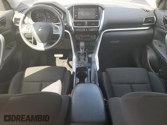 ✅ 2019 Mitsubishi Eclipse Cross ES • VIN: JA4AT3AAXKZ033505 • Lot: 59928665. Wystawiony na Copart z przebiegiem 84 604 mil. Bezpłatny archiwum sprzedaży aukcyjnych z USA i szczegółowy raport historii pojazdu na DreamBid. Zdjęcie 8.