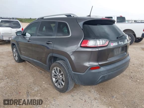 ✅ 2019 Jeep Cherokee Latitude Plus • VIN: 1C4PJLLB3KD249480 • Лот: 42648645. Опубликован ранее на IAAI с пробегом 124 605 миль. Бесплатный доступ к архиву аукционных продаж из США и подробный отчёт об истории автомобиля на DreamBid. Изображение 3.