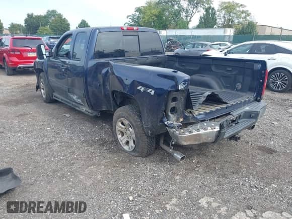 2009 Chevrolet Silverado 1500 LTZ z VIN 1GCEK39J19Z227509, wystawiony jako IAAI lot #43339769 z przebiegiem 98 235 mil mil oraz . Historia ofert i sprzedaży dostępna na DreamBid. Obrazek 3.