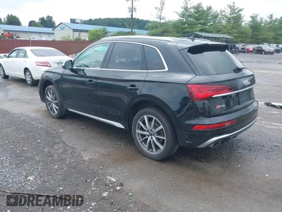 ✅ 2022 Audi SQ5 Premium Plus • VIN: WA1B4AFY0N2115770 • Лот: 42728012. Опубликован ранее на IAAI с пробегом 29 514 миль. Бесплатный доступ к архиву аукционных продаж из США и подробный отчёт об истории автомобиля на DreamBid. Изображение 3.