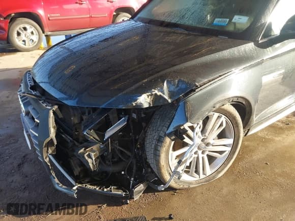 ✅ 2018 Audi Q5 Premium Plus • VIN: WA1BNAFY5J2096639 • Lot: 43566502. Wystawiony na IAAI z przebiegiem 74 572 mil. Bezpłatny archiwum sprzedaży aukcyjnych z USA i szczegółowy raport historii pojazdu na DreamBid. Zdjęcie 6.