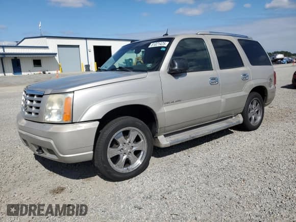 ✅ 2005 Cadillac Escalade • VIN: 1GYEK63N05R201629 • Lot: 81021425. Listed on Copart with 259,720 mi. Free auction sales archive from the USA and detailed vehicle history report at DreamBid. Image 1.