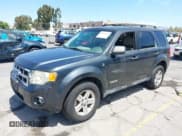 ✅ 2008 Ford Escape Hybrid • VIN: 1FMCU49H88KC01013 • Лот: 42848619. Опубликован ранее на IAAI с пробегом 226 220 миль. Бесплатный доступ к архиву аукционных продаж из США и подробный отчёт об истории автомобиля на DreamBid. Изображение 2.