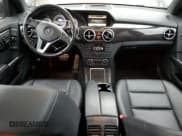 ✅ 2015 Mercedes-Benz GLK 250 • VIN: WDCGG0EBXFG400291 • Lot: 91092395. Listed on Copart with 257,218 mi. Free auction sales archive from the USA and detailed vehicle history report at DreamBid. Image 8.