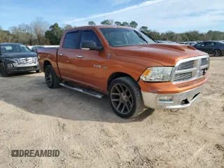 ✅ 2010 Dodge 1500 Sport • VIN: 1D7RB1CT3AS203909 • Lot: 46032975. Wystawiony na Copart z przebiegiem 197 624 mil. Bezpłatny archiwum sprzedaży aukcyjnych z USA i szczegółowy raport historii pojazdu na DreamBid. Zdjęcie 4.