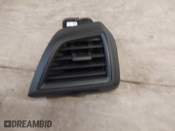 ✅ 2018 Subaru Impreza Premium • VIN: 4S3GTAD6XJ3700019 • Лот: 42308734. Опубликован ранее на IAAI с пробегом 27 660 миль. Бесплатный доступ к архиву аукционных продаж из США и подробный отчёт об истории автомобиля на DreamBid. Изображение 12.