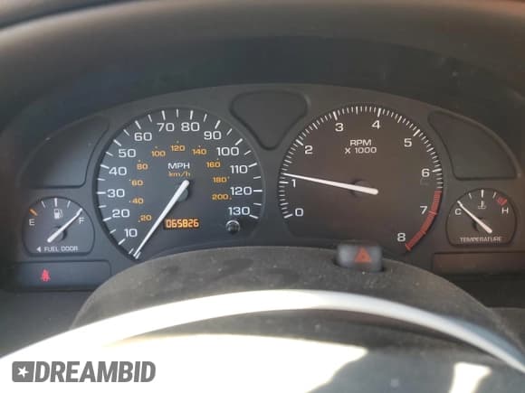 ✅ 2002 Saturn SL • VIN: 1G8ZK54772Z130842 • Лот: 84471205. Опубликован ранее на Copart с пробегом 65 826 миль. Бесплатный доступ к архиву аукционных продаж из США и подробный отчёт об истории автомобиля на DreamBid. Изображение 9.