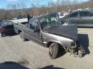 ✅ 1989 Mazda B-Series • VIN: JM2UF1130K0730990 • Lot: 41821368. Wystawiony na IAAI z przebiegiem Nie podano. Bezpłatny archiwum sprzedaży aukcyjnych z USA i szczegółowy raport historii pojazdu na DreamBid. Zdjęcie 1.