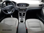 ✅ 2017 Hyundai Ioniq Limited • VIN: KMHC85LC8HU044417 • Lot: 84678724. Wystawiony na Copart z przebiegiem 59 891 mil. Bezpłatny archiwum sprzedaży aukcyjnych z USA i szczegółowy raport historii pojazdu na DreamBid. Zdjęcie 8.