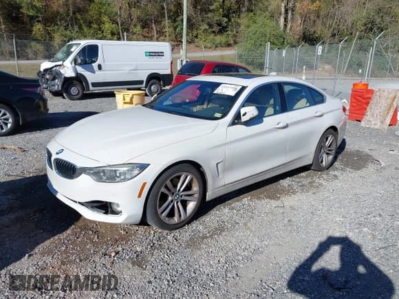 ✅ 2016 BMW 4 Series 428i • VIN: WBA4A9C58GGL89575 • Lot: 43537599. Wystawiony na IAAI z przebiegiem 162 452 mil. Bezpłatny archiwum sprzedaży aukcyjnych z USA i szczegółowy raport historii pojazdu na DreamBid. Zdjęcie 2.