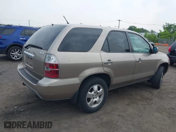 ✅ 2004 Acura MDX • VIN: 2HNYD18284H542977 • Lot: 42498199. Wystawiony na IAAI z przebiegiem 130 904 mil. Bezpłatny archiwum sprzedaży aukcyjnych z USA i szczegółowy raport historii pojazdu na DreamBid. Zdjęcie 4.