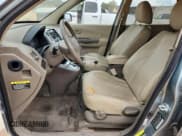 ✅ 2009 Hyundai Tucson • VIN: KM8JN12B19U038980 • Lot: 91508335. Wystawiony na Copart z przebiegiem 167 420 mil. Bezpłatny archiwum sprzedaży aukcyjnych z USA i szczegółowy raport historii pojazdu na DreamBid. Zdjęcie 7.