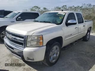 ✅ 2011 Chevrolet Silverado 1500 LT • VIN: 3GCPCSE06BG237326 • Lot: 74845194. Listed on Copart with 88,430 mi. Free auction sales archive from the USA and detailed vehicle history report at DreamBid. Image 1.