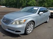 ✅ 2008 Lexus LS 460 • VIN: JTHBL46F985061458 • Лот: 42463544. Опубликован ранее на IAAI с пробегом Не указан. Бесплатный доступ к архиву аукционных продаж из США и подробный отчёт об истории автомобиля на DreamBid. Изображение 2.