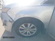 ✅ 2014 Honda Odyssey EX-L • VIN: 5FNRL5H64EB099175 • Lot: 41522452. Listed on IAAI with 175,471 mi. Free auction sales archive from the USA and detailed vehicle history report at DreamBid. Image 6.