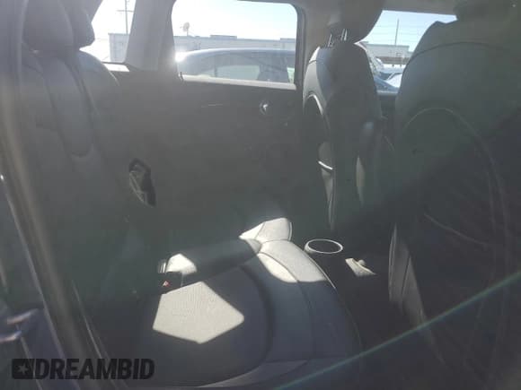 ✅ 2016 MINI Hardtop 4 Door S • VIN: WMWXU3C55G2D29125 • Lot: 50220615. Listed on Copart with 58,681 mi. Free auction sales archive from the USA and detailed vehicle history report at DreamBid. Image 11.