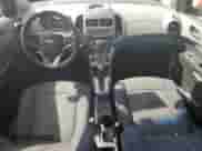 2012 Chevrolet Sonic LT с VIN 1G1JC5SB6C4198175, выставлен на аукционе Copart как лот 74021534 с пробегом Не указан миль и Списание • Salvage title. История ставок и продаж доступна на DreamBid. Изображение 8.