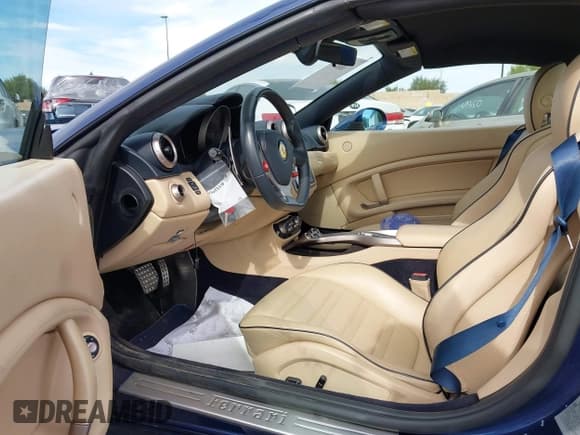 ✅ 2010 Ferrari California • VIN: ZFF65LJA5A0172306 • Lot: 43653318. Listed on IAAI with 53,396 mi. Free auction sales archive from the USA and detailed vehicle history report at DreamBid. Image 5.