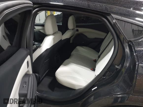 ✅ 2021 Ford Mustang Mach-E Premium • VIN: 3FMTK3SU3MMA28480 • Lot: 43763687. Listed on IAAI with 17,695 mi. Free auction sales archive from the USA and detailed vehicle history report at DreamBid. Image 8.