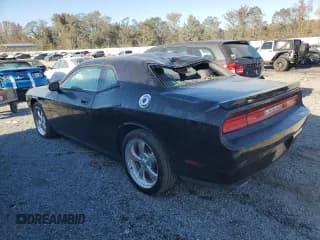 ✅ 2010 Dodge Challenger R/T Classic • VIN: 2B3CJ5DT9AH118834 • Lot: 76381744. Wystawiony na Copart z przebiegiem 103 246 mil. Bezpłatny archiwum sprzedaży aukcyjnych z USA i szczegółowy raport historii pojazdu na DreamBid. Zdjęcie 2.
