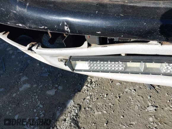 ✅ 2000 Dodge Dakota Sport • VIN: 1B7GL2AX0YS688465 • Lot: 41341012. Wystawiony na IAAI z przebiegiem 283 467 mil. Bezpłatny archiwum sprzedaży aukcyjnych z USA i szczegółowy raport historii pojazdu na DreamBid. Zdjęcie 13.