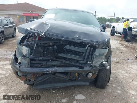 ✅ 2014 Ford F-150 XL • VIN: 1FTFW1EF3EKE36459 • Lot: 42586873. Wystawiony na IAAI z przebiegiem 248 358 mil. Bezpłatny archiwum sprzedaży aukcyjnych z USA i szczegółowy raport historii pojazdu na DreamBid. Zdjęcie 6.