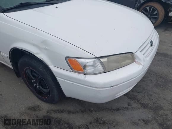 ✅ 1998 Toyota Camry LE • VIN: 4T1BG22K3WU216162 • Лот: 43785126. Опубликован ранее на IAAI с пробегом 188 229 миль. Бесплатный доступ к архиву аукционных продаж из США и подробный отчёт об истории автомобиля на DreamBid. Изображение 6.