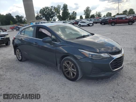 ✅ 2019 Chevrolet Cruze LT • VIN: 3G1BE6SM5KS555978 • Lot: 71033325. Listed on Copart with 103,493 mi. Free auction sales archive from the USA and detailed vehicle history report at DreamBid. Image 4.