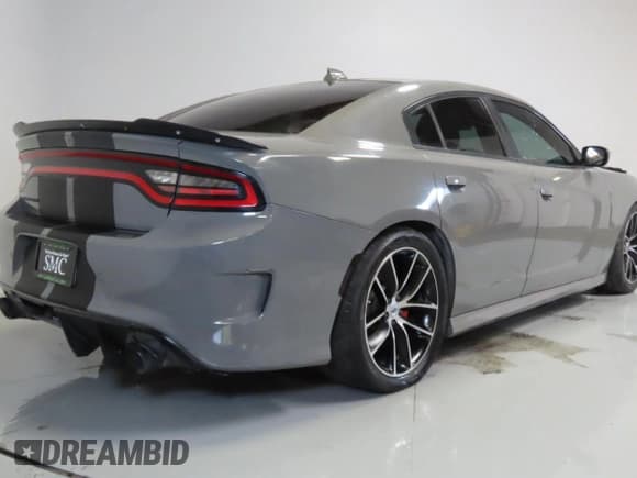 ✅ 2018 Dodge Charger R/T Scat Pack • VIN: 2C3CDXGJ7JH135941 • Lot: 66386095. Wystawiony na Copart z przebiegiem 77 358 mil. Bezpłatny archiwum sprzedaży aukcyjnych z USA i szczegółowy raport historii pojazdu na DreamBid. Zdjęcie 3.