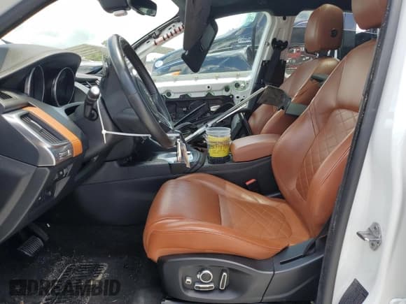 ✅ 2020 Jaguar E-Pace SE • VIN: SADFP2FX2L1Z83935 • Lot: 62277545. Wystawiony na Copart z przebiegiem 56 853 mil. Bezpłatny archiwum sprzedaży aukcyjnych z USA i szczegółowy raport historii pojazdu na DreamBid. Zdjęcie 7.