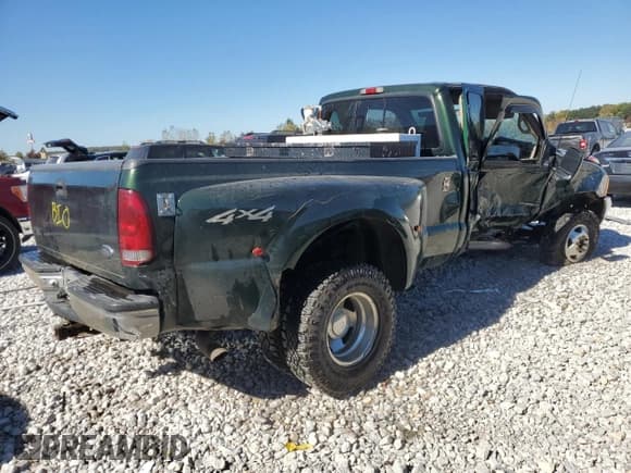 ✅ 2000 Ford F-350 XL • VIN: 1FTWX33F2YEB37866 • Lot: 75228264. Wystawiony na Copart z przebiegiem 105 502 mil. Bezpłatny archiwum sprzedaży aukcyjnych z USA i szczegółowy raport historii pojazdu na DreamBid. Zdjęcie 3.