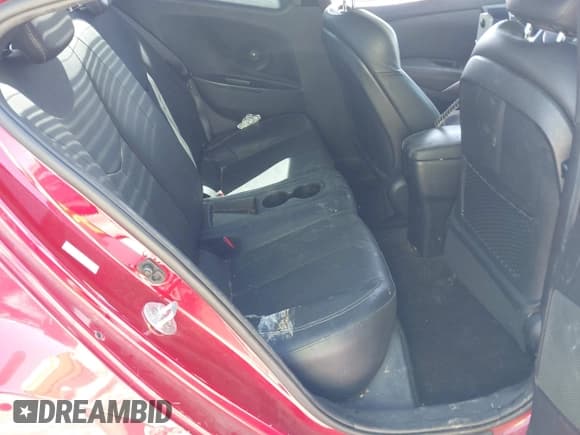 ✅ 2016 Hyundai Veloster Turbo • VIN: KMHTC6AE6GU294648 • Lot: 42311378. Wystawiony na IAAI z przebiegiem 94 552 mil. Bezpłatny archiwum sprzedaży aukcyjnych z USA i szczegółowy raport historii pojazdu na DreamBid. Zdjęcie 8.