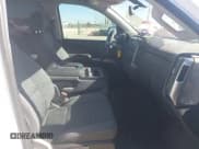 ✅ 2019 Chevrolet Silverado 1500 LT • VIN: 2GCVKPEC6K1178207 • Lot: 43645117. Wystawiony na IAAI z przebiegiem 128 111 mil. Bezpłatny archiwum sprzedaży aukcyjnych z USA i szczegółowy raport historii pojazdu na DreamBid. Zdjęcie 5.