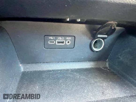 ✅ 2020 Nissan Altima SR • VIN: 1N4BL4CVXLN309860 • Lot: 92957555. Wystawiony na Copart z przebiegiem 205 216 mil. Bezpłatny archiwum sprzedaży aukcyjnych z USA i szczegółowy raport historii pojazdu na DreamBid. Zdjęcie 13.