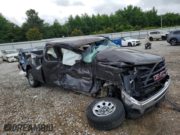 ✅ 2011 GMC Sierra 1500 SLE • VIN: 1GTR1VEA7BZ340358 • Lot: 60873355. Wystawiony na Copart z przebiegiem Nie podano. Bezpłatny archiwum sprzedaży aukcyjnych z USA i szczegółowy raport historii pojazdu na DreamBid. Zdjęcie 4.