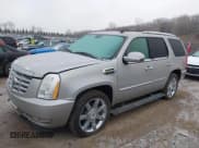 ✅ 2009 Cadillac Escalade • VIN: 1GYFK43589R198431 • Lot: 41198776. Listed on IAAI with 159,734 mi. Free auction sales archive from the USA and detailed vehicle history report at DreamBid. Image 2.