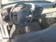 ✅ 1997 Ford F-150 • VIN: 1FTDF1728VKD05450 • Lot: 87286155. Wystawiony na Copart z przebiegiem 110 404 mil. Bezpłatny archiwum sprzedaży aukcyjnych z USA i szczegółowy raport historii pojazdu na DreamBid. Zdjęcie 8.