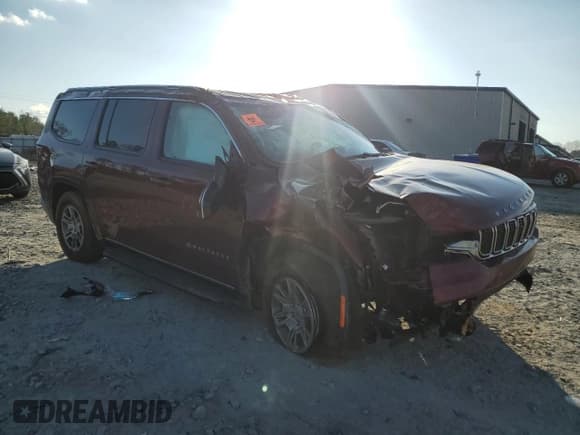 ✅ 2022 Jeep Wagoneer Series I • VIN: 1C4SJUAT7NS217837 • Lot: 44612125. Listed on Copart with 29,191 mi. Free auction sales archive from the USA and detailed vehicle history report at DreamBid. Image 4.