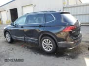 ✅ 2018 Volkswagen Tiguan SEL • VIN: 3VV3B7AX2JM137890 • Лот: 48318645. Опубликован ранее на Copart с пробегом 112 602 миль. Бесплатный доступ к архиву аукционных продаж из США и подробный отчёт об истории автомобиля на DreamBid. Изображение 2.