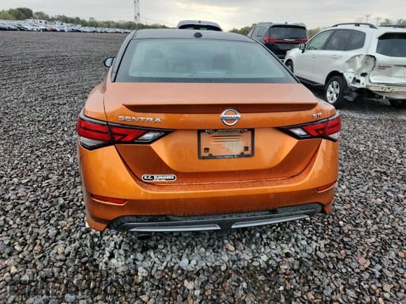 ✅ 2020 Nissan Sentra SR • VIN: 3N1AB8DV8LY209518 • Лот: 86670005. Опубликован ранее на Copart с пробегом 91 591 миль. Бесплатный доступ к архиву аукционных продаж из США и подробный отчёт об истории автомобиля на DreamBid. Изображение 6.