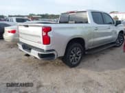 ✅ 2020 Chevrolet Silverado 1500 RST • VIN: 3GCUYEED9LG398957 • Lot: 40698196. Wystawiony na IAAI z przebiegiem 17 043 mil. Bezpłatny archiwum sprzedaży aukcyjnych z USA i szczegółowy raport historii pojazdu na DreamBid. Zdjęcie 4.